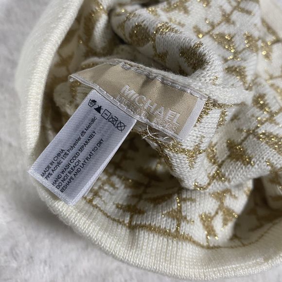 Michael Kors Logo Beanie Women's Hat Cap Cream Gold Metallic OS Lightweight - Picture 4 of 4